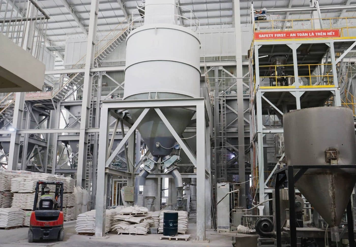 Grinding and air-classifying lines at Kantor Materials' Northern Vietnam calcium carbonate plant